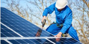 Installation Maintenance Panneaux Solaires Photovoltaïques à Locmine